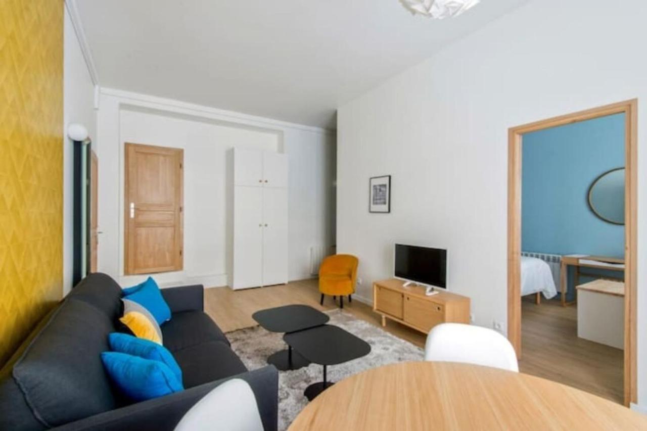 Cozy 2 Bedroom Apartment in Paryż Zewnętrze zdjęcie